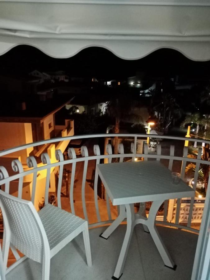 Hotel Da Alfredo カステッラバーテ エクステリア 写真