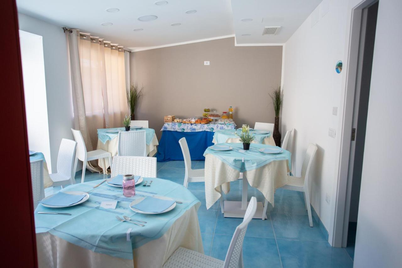 Hotel Da Alfredo カステッラバーテ エクステリア 写真
